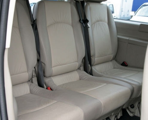 7-seat-people-mover-interior